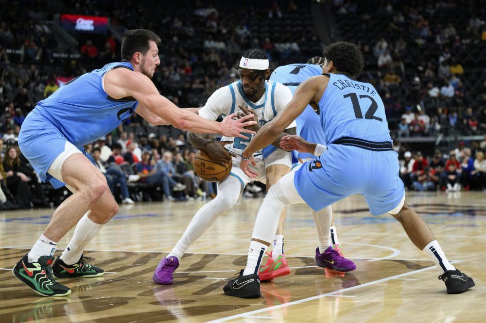 篮板球争夺 篮板球争夺